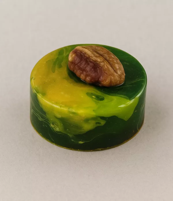 Pistachio Lemon Fine Bite at Choco-Choco Valleyfield